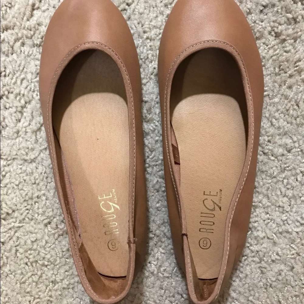 Rouge Tan Flats